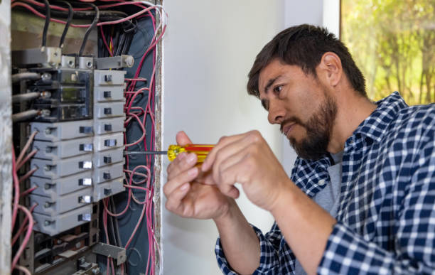 Best Affordable Emergency Electrician  in Brookings, OR